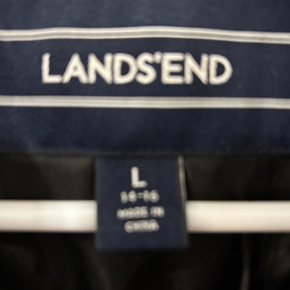 Lands End Herringbone Vest black & White -size large. 22 3/4 inches pit to pit - Picture 2 of 3